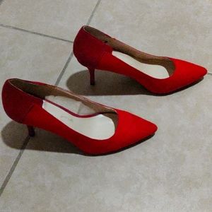 Cute Nine West heels...